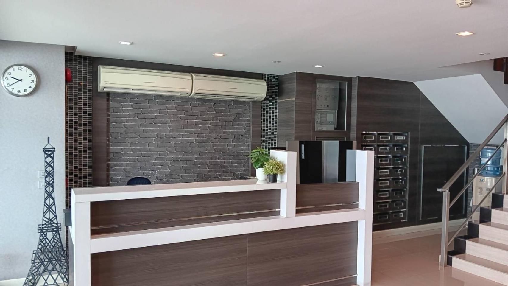 J Residence Thonglor 8 Bangkok Buitenkant foto